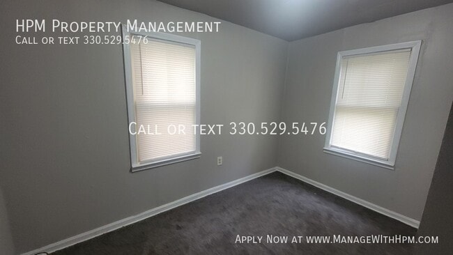 Building Photo - 1292 Stratford St