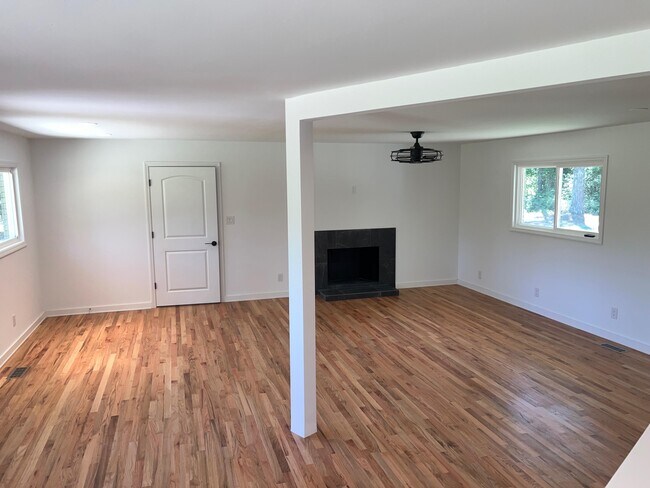Building Photo - 2897 Wagener Rd