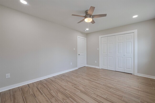 Building Photo - 4111 Beggs St