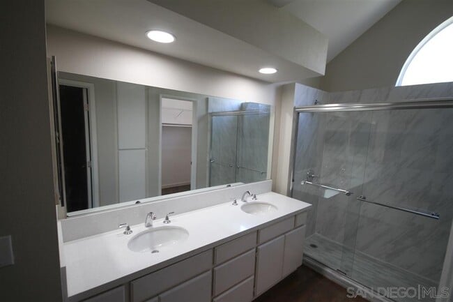 Building Photo - 11093 Scripps Ranch Blvd