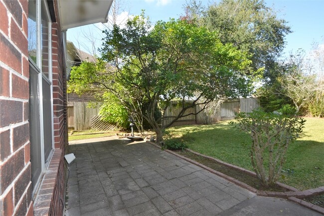 Building Photo - 15406 Amesbury Ln