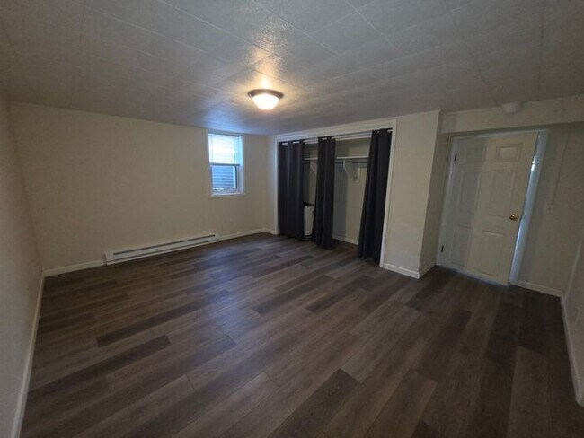 Building Photo - 2 bedroom unit in Berrien Springs