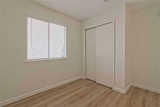 Building Photo - 313 Avalanche Ave