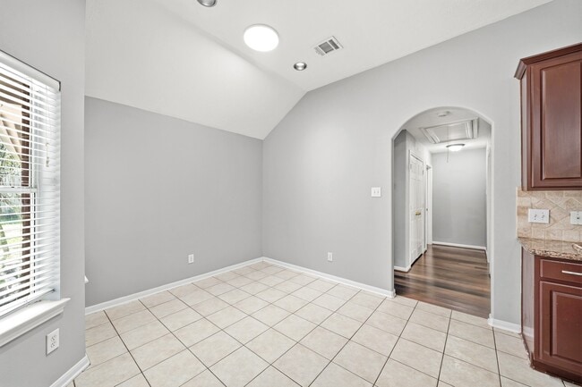 Building Photo - 15851 Jamie Lee Dr