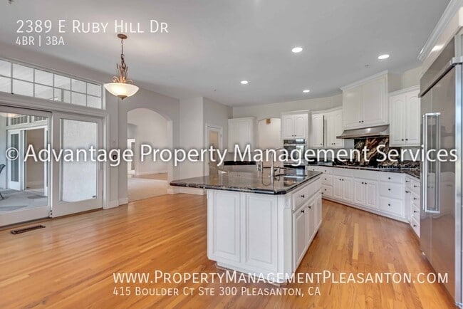 Building Photo - 2389 E Ruby Hill Dr