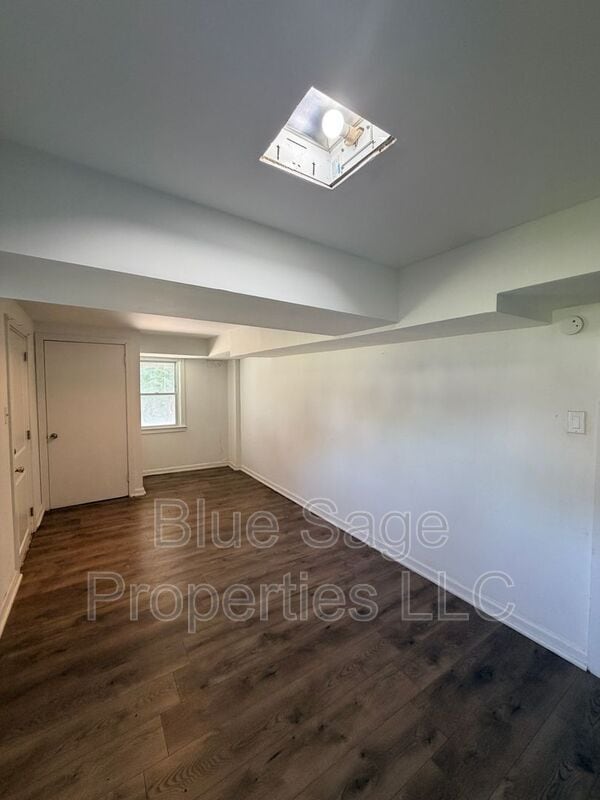 Building Photo - 601 Littlecroft Rd