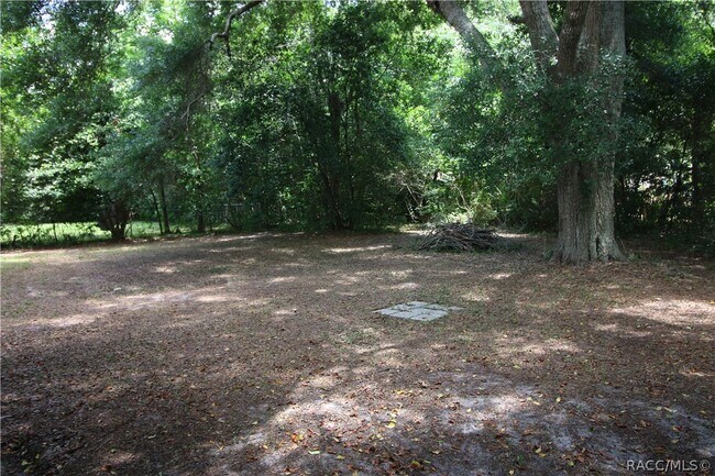 Building Photo - 13 S Washington St