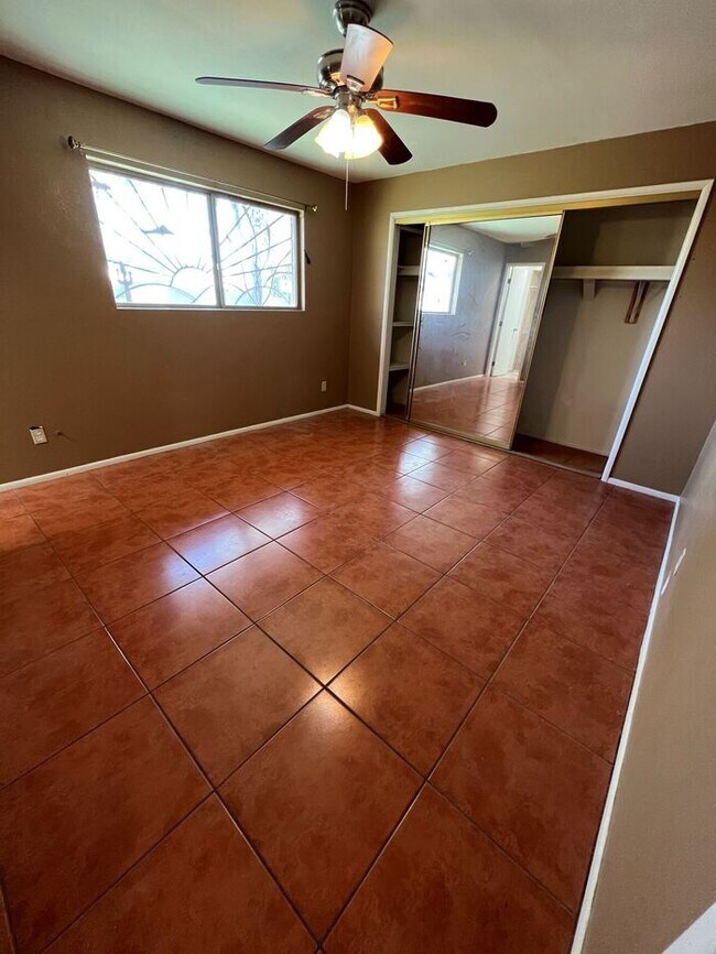 Building Photo - HOUSE FORE RENT