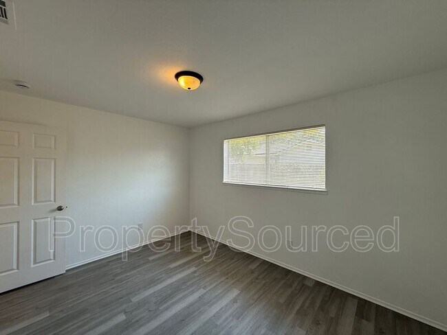 Building Photo - 1944 Hickock Ct