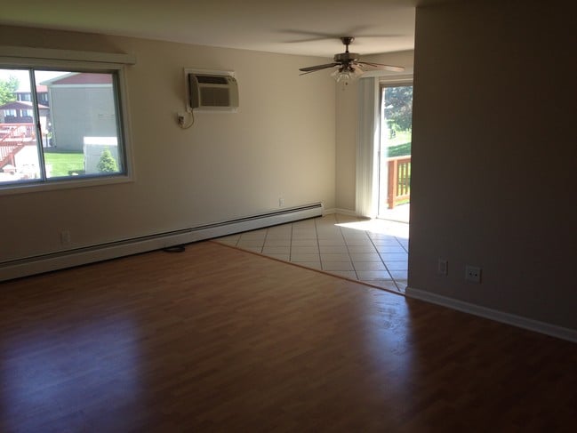 Building Photo - 8158 Durbin Terrace