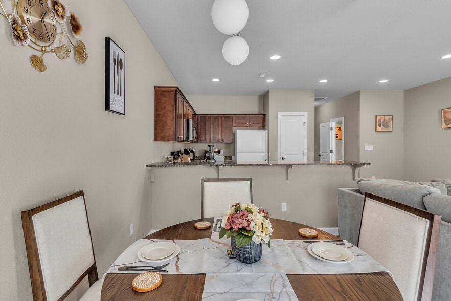 DINING AREA - 9413 N Adrian Ave
