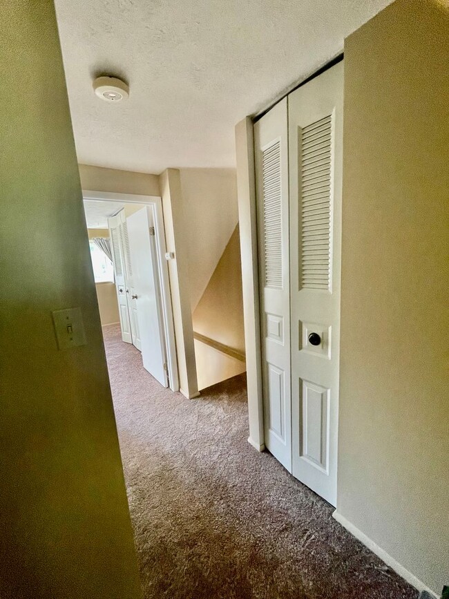 Building Photo - 3 Bed 1.5 Bath- Bridgeville PA