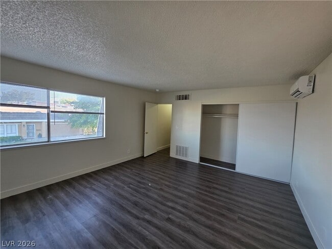 Building Photo - 3364 Royce Ct