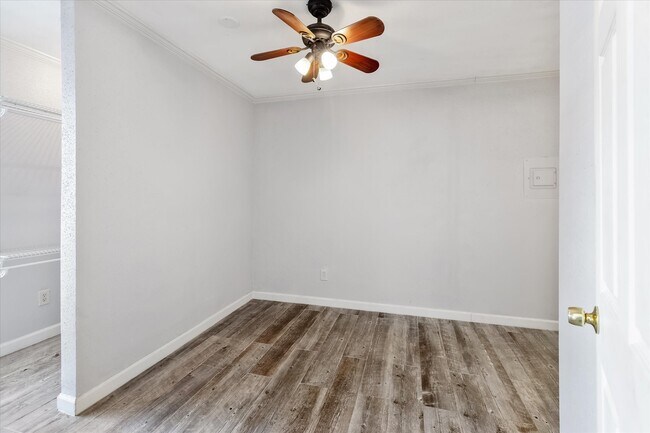 Building Photo - 13151 Walden Rd