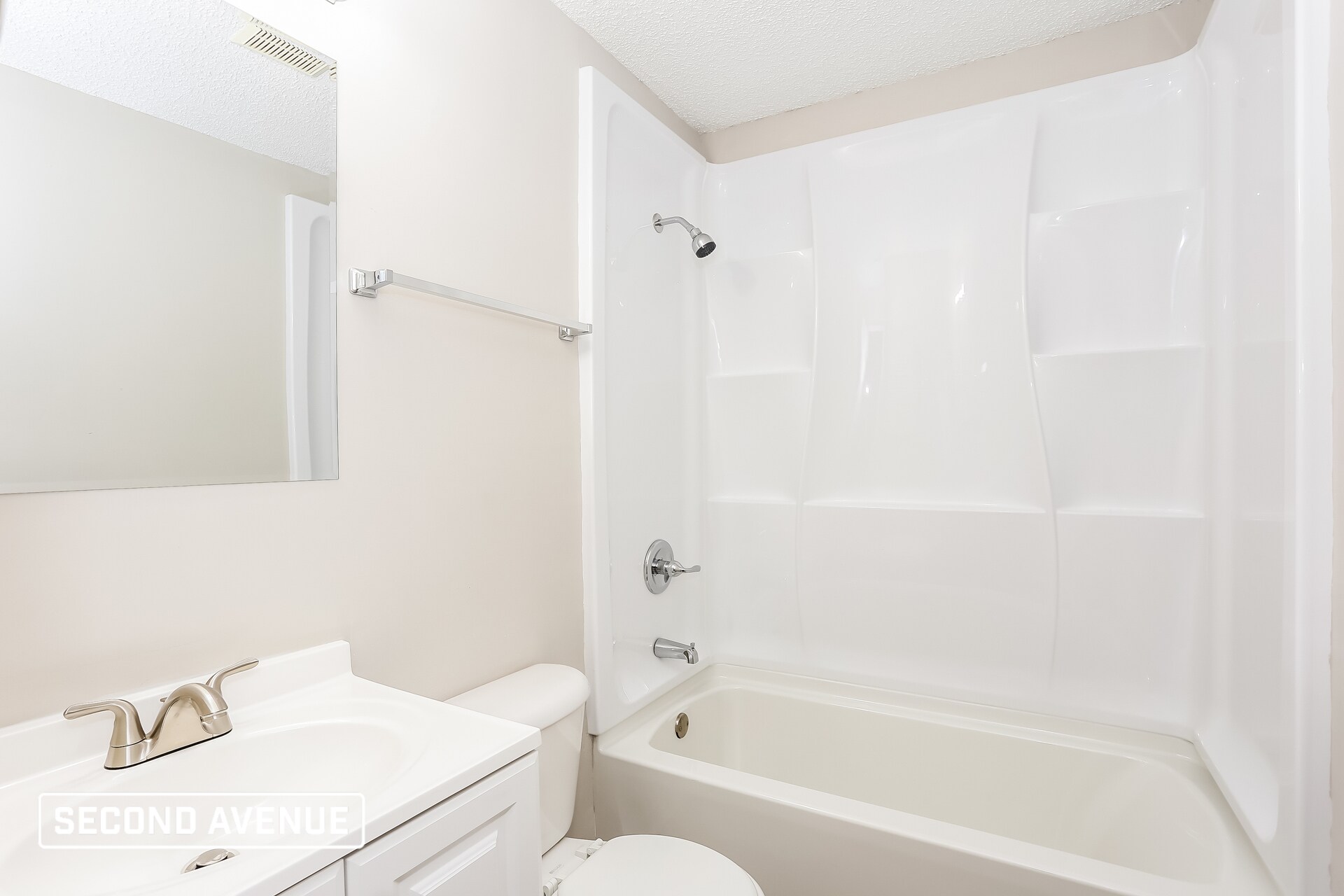Building Photo - 6114 Delmar Pl