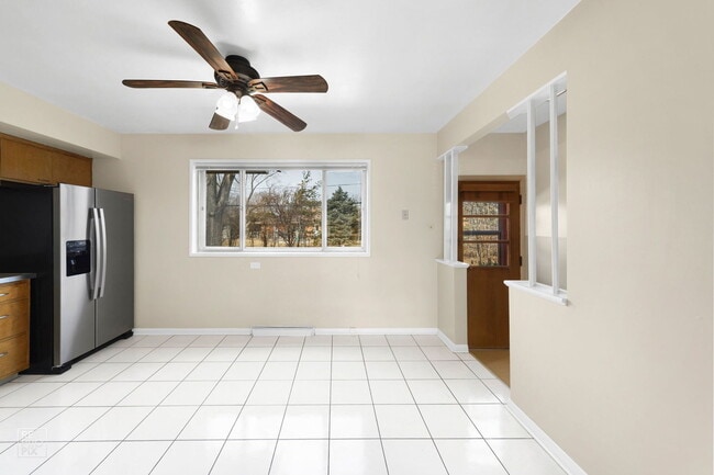 Building Photo - 393 Huntington Ln