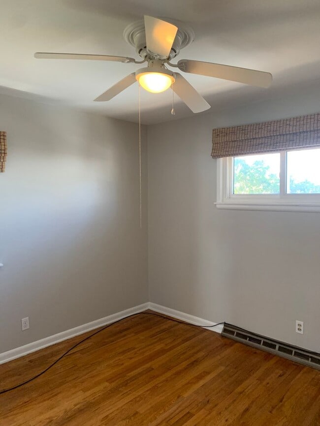 Building Photo - 3213 Boxelder Dr