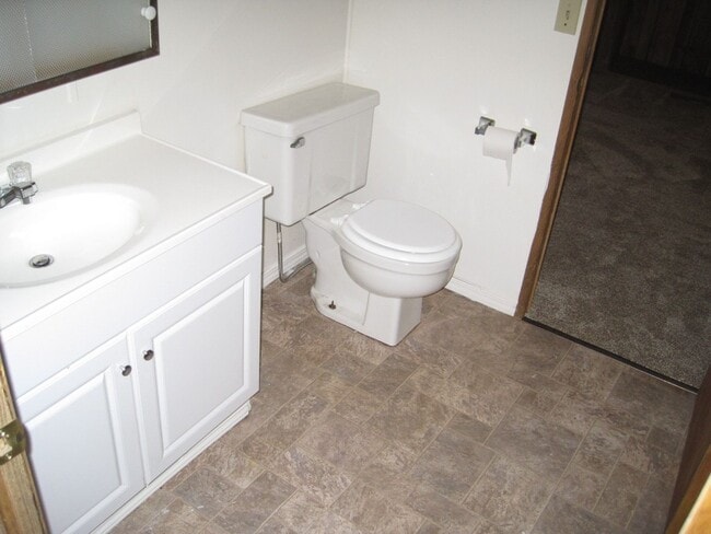 Building Photo - 109