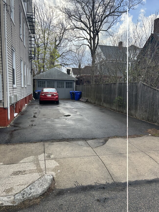 Building Photo - 33 White St