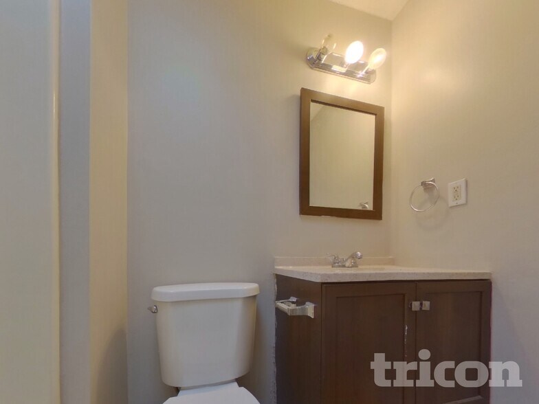 Building Photo - 286 MacLand Springs Dr