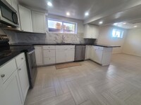 Building Photo - 245 N 600 E