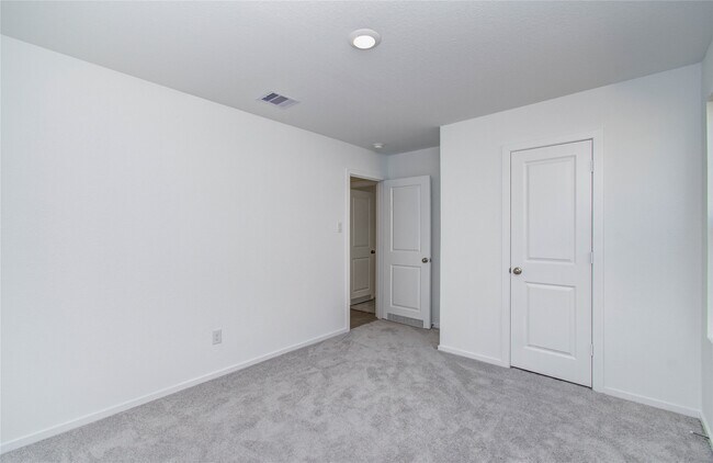 Building Photo - 14845 N Ascot Bnd Cir