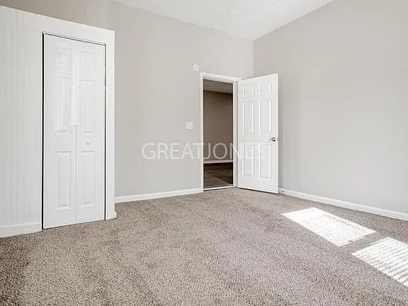 Building Photo - 2932 13th Ave