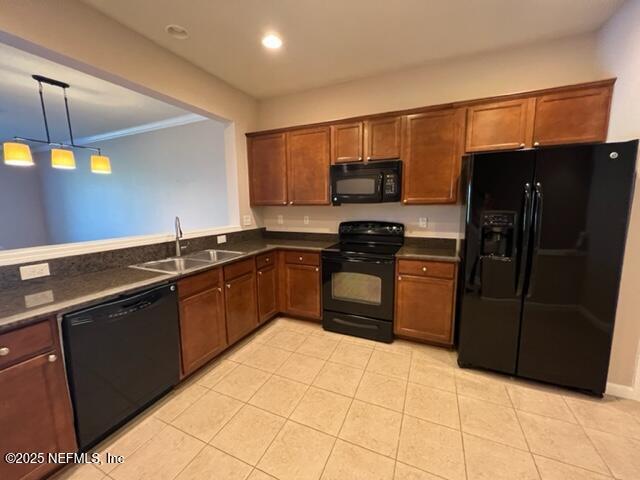 Building Photo - 6937 Woody Vine Dr