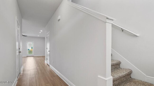 Building Photo - 7479 Shadow Lake Dr