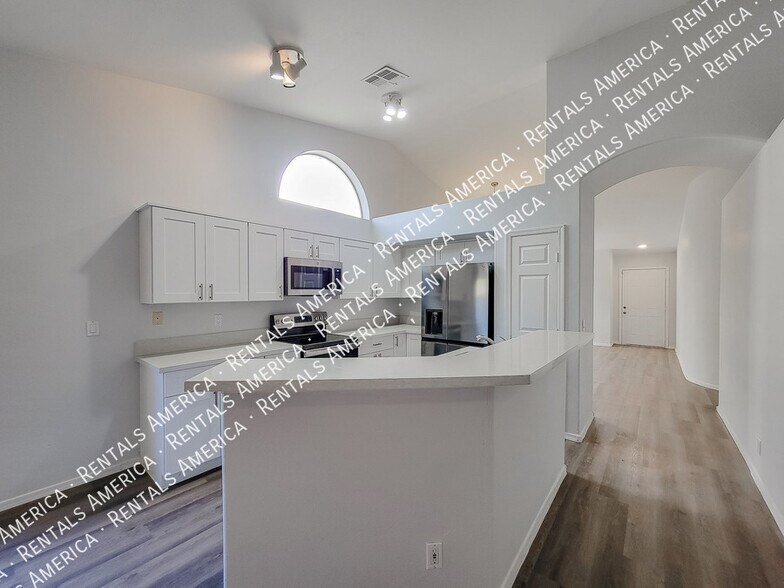 Building Photo - 282 S Jesse St