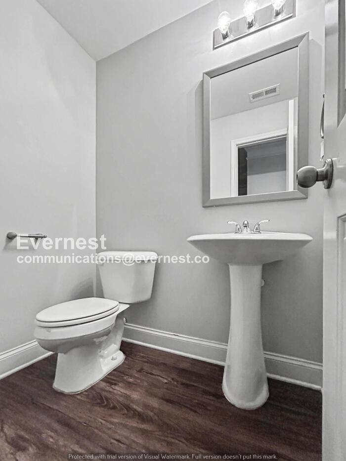 Building Photo - 5285 Hanover St