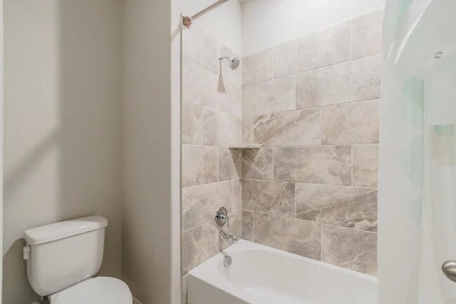 Second bathroom - 7501 Sunset Blvd