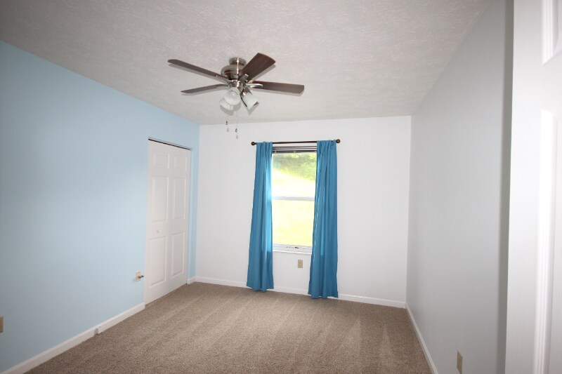Building Photo - 105 Woodbine Dr