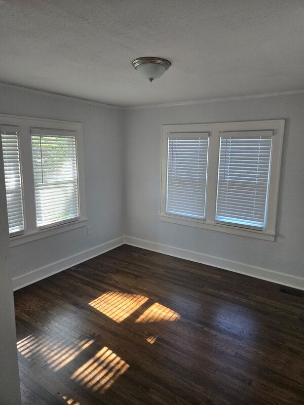 Building Photo - 2501 E 68th Terrace