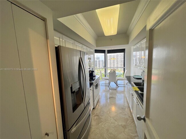 Building Photo - 21055 Yacht Club Dr
