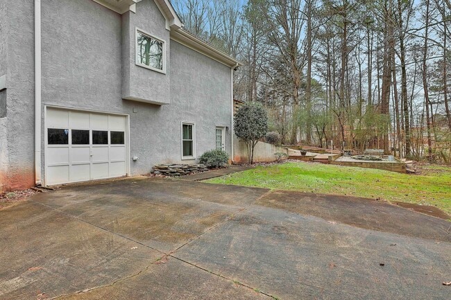 Building Photo - Sharpsburg Basement Apartment, ALL utilities included.