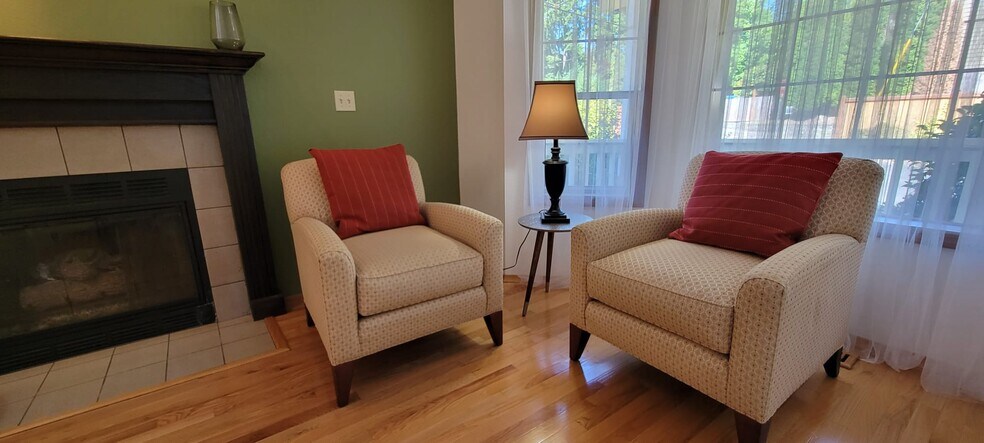 Building Photo - 19925 Wallingford Ave N