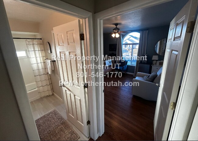 Building Photo - Large 5 bedroom home coming available in Layton