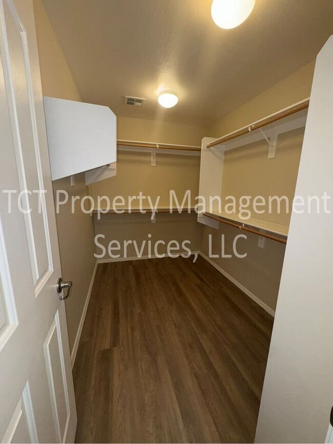 Building Photo - Spacious 4 Bedroom Home In San Tan Ranch