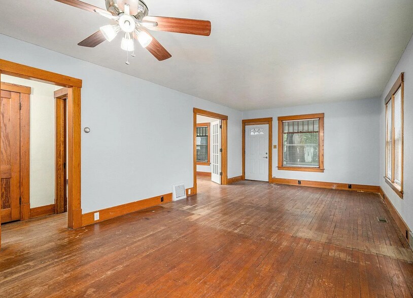 Building Photo - 514 3rd Ave