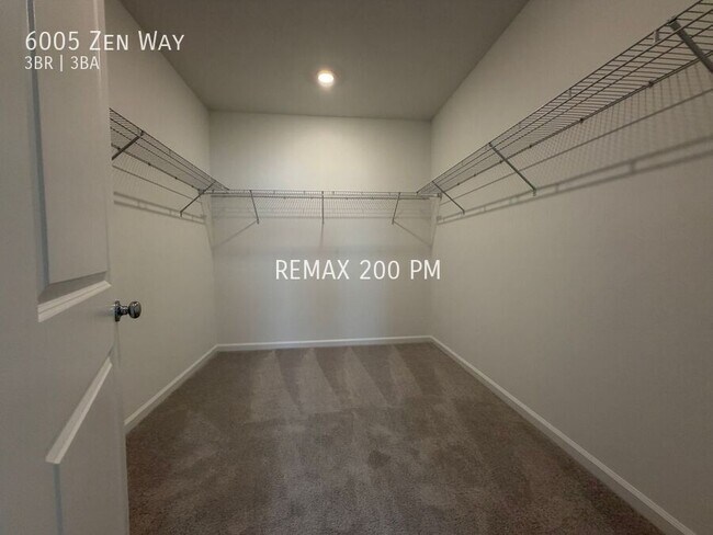 Building Photo - 6005 Zen Wy