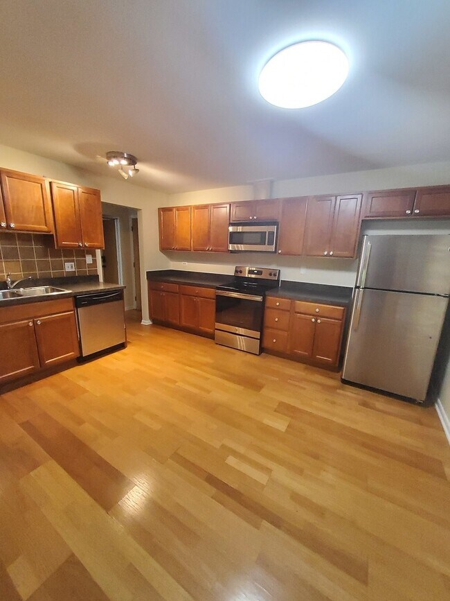 7425 Brookdale Dr 7425 Brookdale Dr Darien IL 60561 Apartment Finder