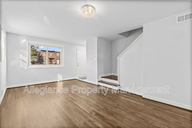 Building Photo - 3918 Usher Ave