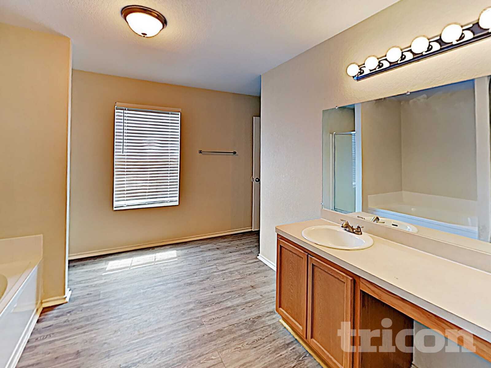 Building Photo - 4611 Stallion Cove