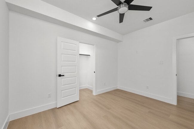 Building Photo - 2316 McKee St