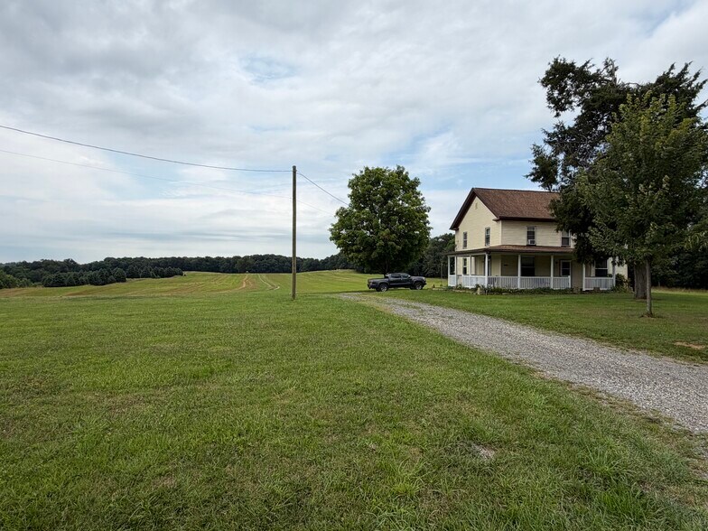 Building Photo - 5088 Avon Rd NE