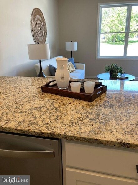 Building Photo - 376 E Main St