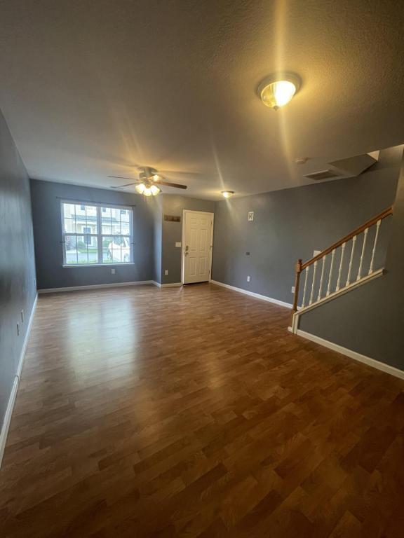 Building Photo - 93 Creekside Dr