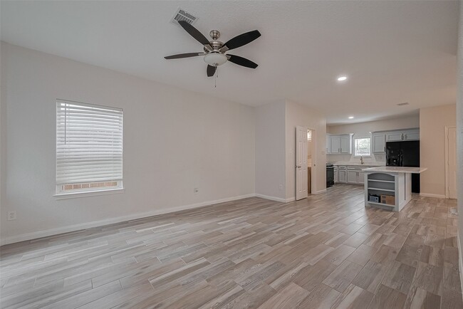 Building Photo - 6623 Arabella St