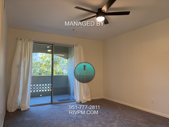 Building Photo - DISCOVER YOUR DREAM CONDO IN CANYON CREST!!